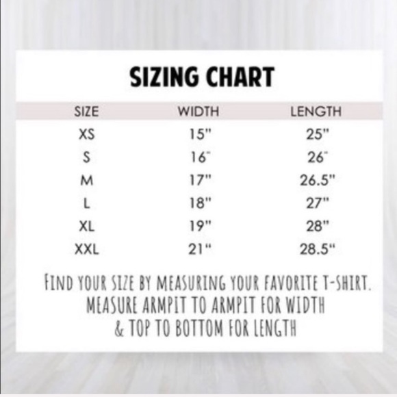 NWT Living That Baseball Mom Life Graphic T-shirt - Picture 2 of 3